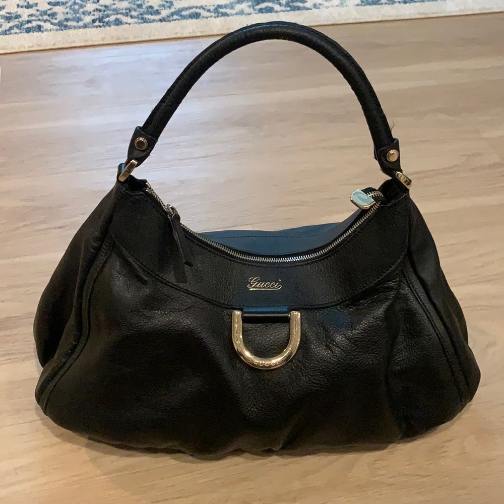 Gucci black leather shoulder bag